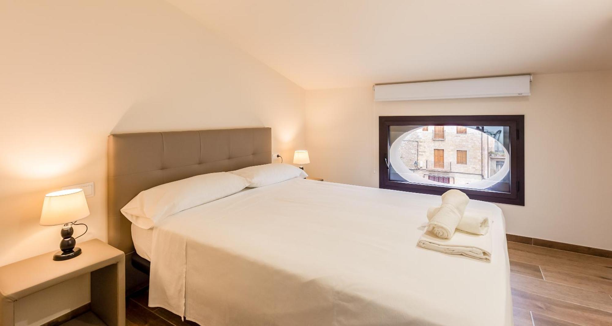 Can Cintet 3 Apartamento Con Terraza En เบซาลู ภายนอก รูปภาพ